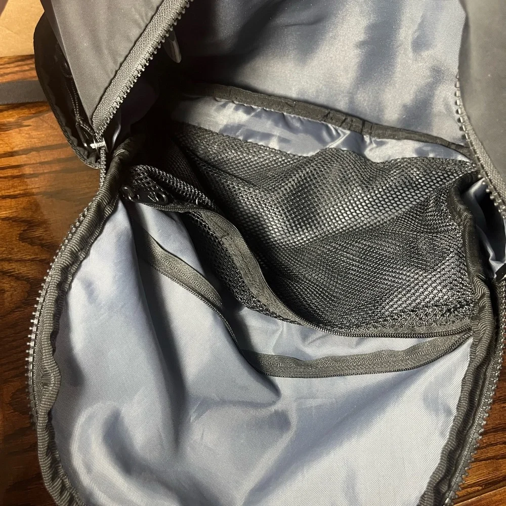 Adidas Backpack All Black Laptop Sleeve School Sport College Pockets Clean 90288 - Picture 3 of 7